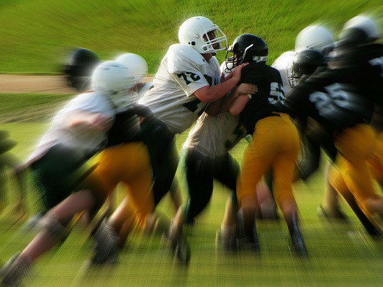 kids_football_games_tackle_-137699584.jpg